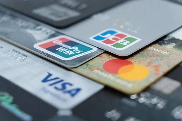 皇冠信用盘会员注册网址_招商银行信用卡20周年：从一张“卡”开始的消费金融创新范式