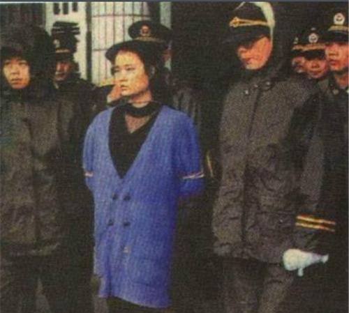 皇冠登3管理出租_出租车司机的噩梦皇冠登3管理出租,6名妙龄女子路边求搭车,17位司机却接连被害