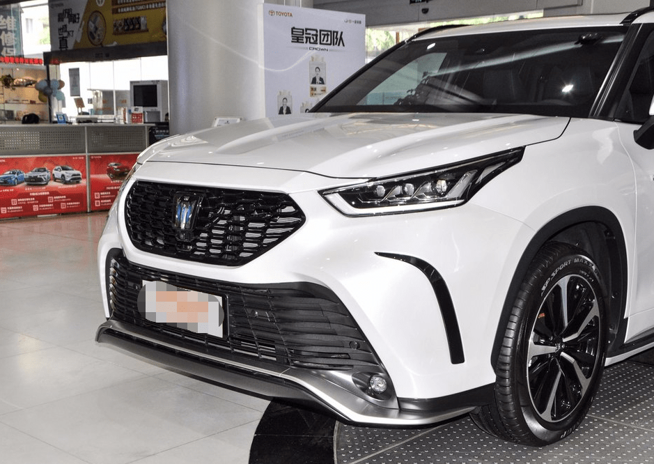 如何申请皇冠信用盘_SUV佳选之作如何申请皇冠信用盘,一汽丰田皇冠陆放颜值耀眼夺目