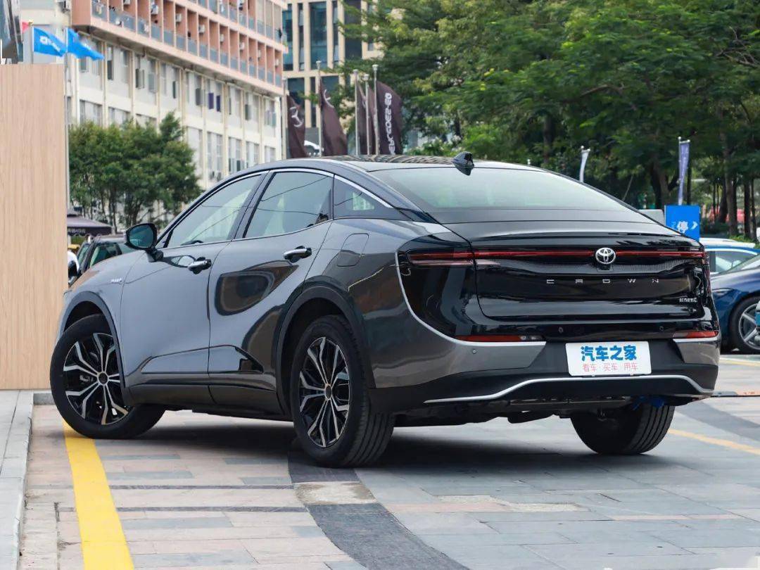 皇冠信用盘如何注册_2.4T混动+四驱皇冠信用盘如何注册,这车可不输雷克萨斯