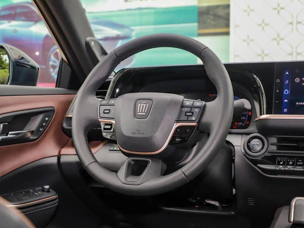 皇冠信用盘如何注册_2.4T混动+四驱皇冠信用盘如何注册,这车可不输雷克萨斯