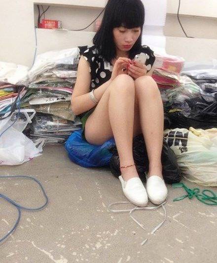 皇冠信用盘怎么弄_搞笑gif:如果不想起床上班皇冠信用盘怎么弄,可以开着床去啊