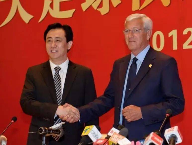 世界杯足球平台代理_足球大败局 | 一支球队10年砸170亿世界杯足球平台代理,这钱怎么花的?