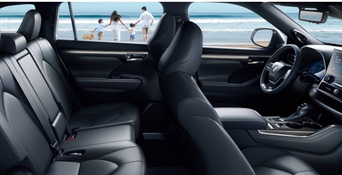 皇冠信用盘在哪里开通_完美绽放品牌实力皇冠信用盘在哪里开通, 一汽丰田皇冠陆放焕新您的驾乘体验