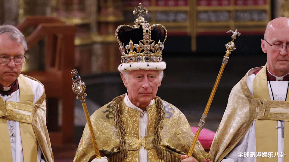 皇冠信用盘如何注册_查尔斯国王和卡米拉王后加冕王冠展:近距离观赏体验