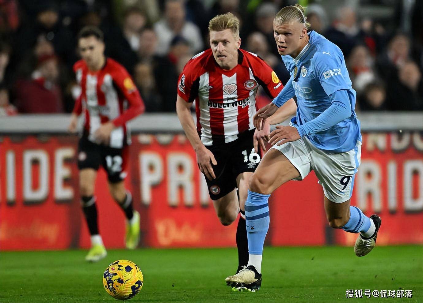 皇冠登1登2登3代理_9连胜!曼城3-1逆转皇冠登1登2登3代理,福登帽子戏法,瓜迪奥拉狂欢:距榜首差2分