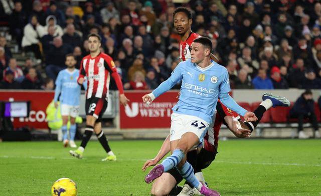 皇冠代理登1,2,3_少赛1场差2分!福登戴帽皇冠代理登1,2,3,曼城让1追3,英超争冠大戏正式开演