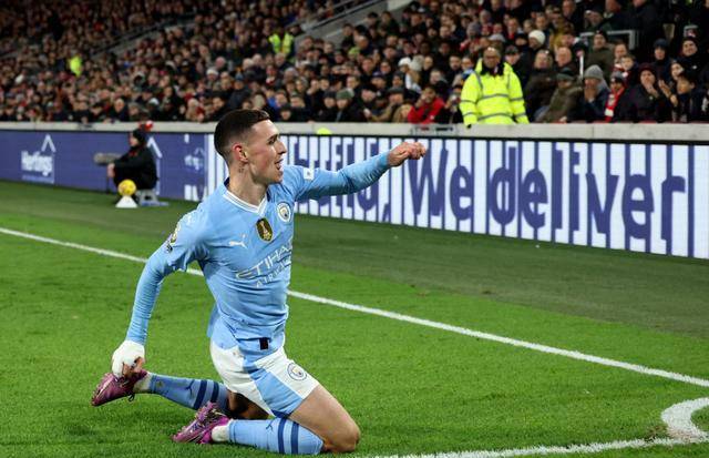 皇冠代理登1,2,3_少赛1场差2分!福登戴帽皇冠代理登1,2,3,曼城让1追3,英超争冠大戏正式开演