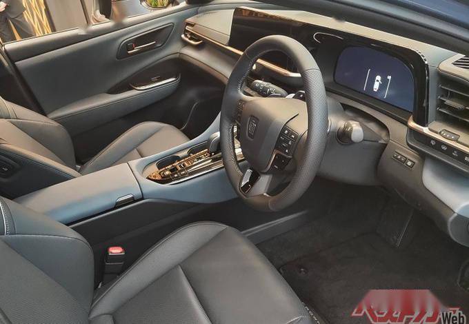 世界杯皇冠平台_丰田皇冠全新SUV到店实拍世界杯皇冠平台!国产与汉兰达同平台打造