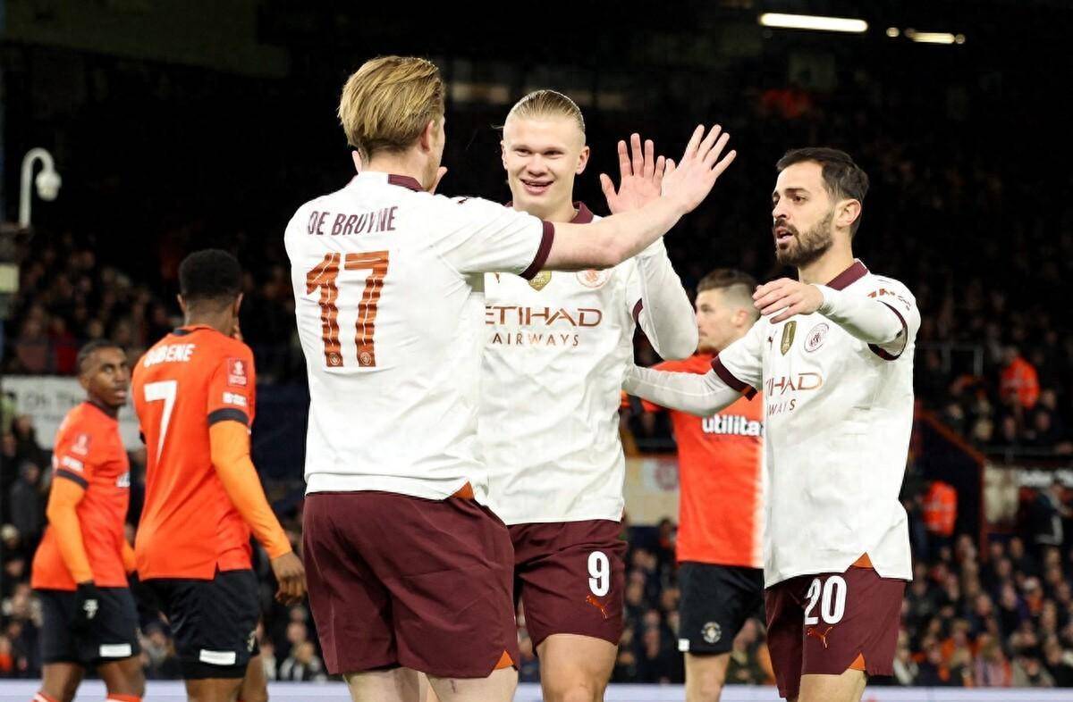 皇冠登1登2登3出租_曼城3-1曼联皇冠登1登2登3出租,福登双响当选全场最佳,哈兰德紧随其后