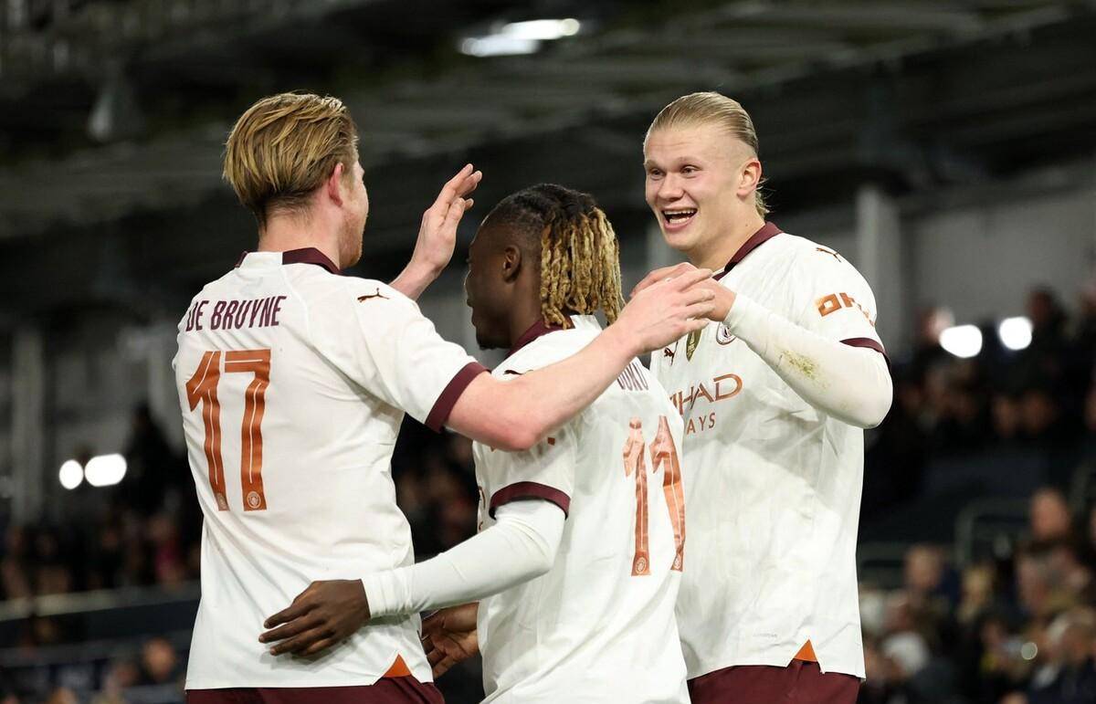 皇冠登1登2登3出租_曼城3-1曼联皇冠登1登2登3出租,福登双响当选全场最佳,哈兰德紧随其后