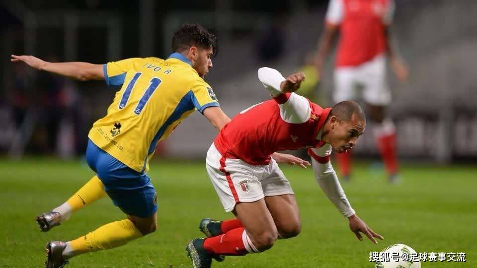 本菲卡足球_今日足球:本菲卡vs马赛 布鲁日vs塞萨洛尼基