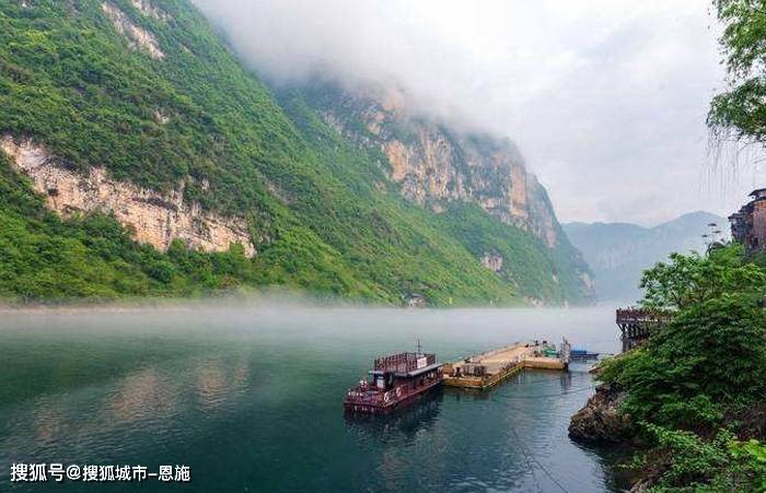 介绍个信用网址多少_一个人游玩重庆需要多少钱,重庆四天三晚消费多少,具体路线及景点介绍介绍个信用网址多少！