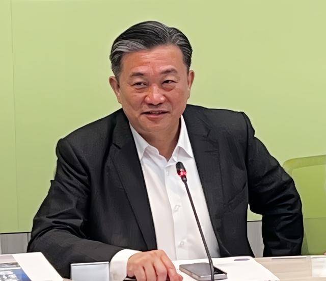 皇冠信用盘最新地址_王定宇称《光辉岁月》《海阔天空》在大陆不能唱皇冠信用盘最新地址,台网友轰:造谣一张嘴