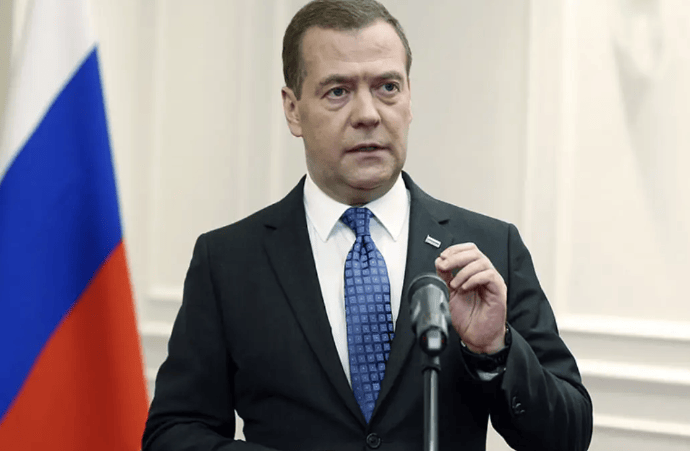 怎么申请皇冠信用网_特朗普上任后第一件事:先收拾北约怎么申请皇冠信用网,再和欧盟算账!中俄不用出手了