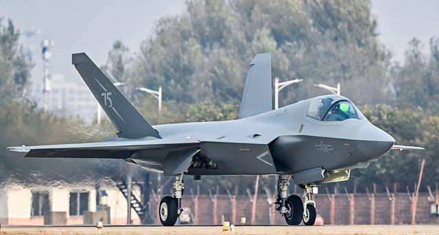 怎么申请皇冠信用网_“苏-57比歼-35更优秀”怎么申请皇冠信用网,俄功勋试飞员打广告,首个神秘买家出现