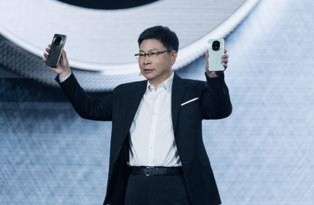 皇冠信用網_Mate新机鸿蒙系统“二选一”皇冠信用網,华为苹果激战国内高端机市场