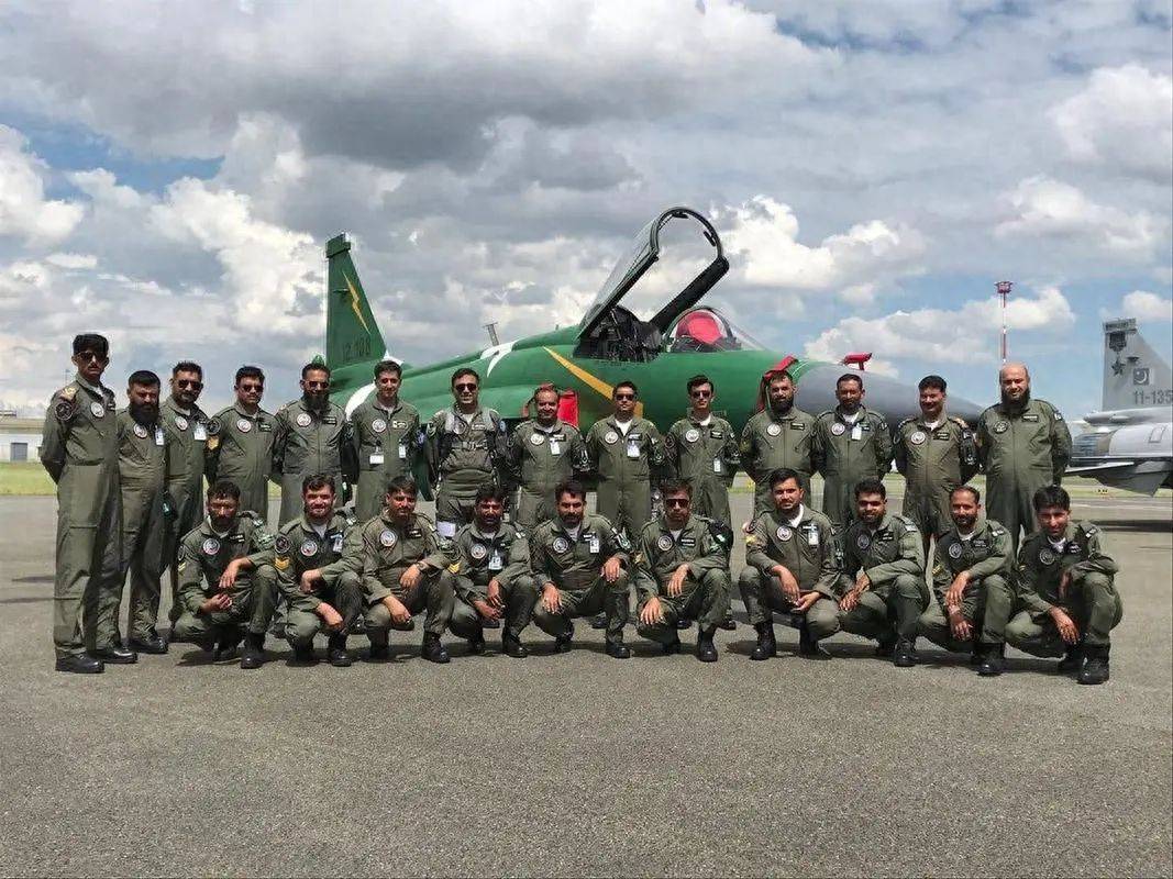 皇冠信用盘怎么开账号_小马科斯下令行动皇冠信用盘怎么开账号,菲律宾军方终于表态,杜特尔特收到好消息