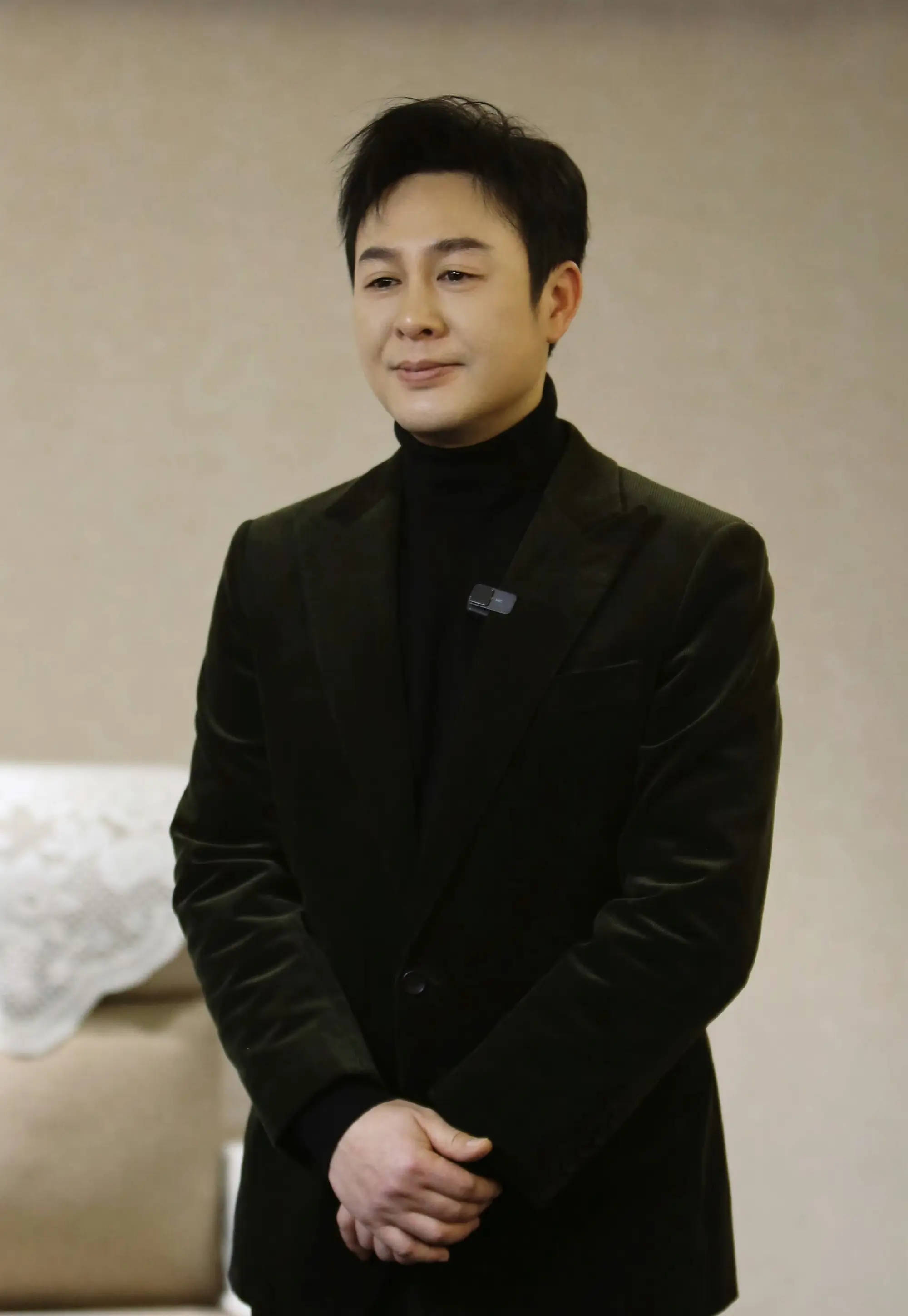 Crown credit website _导演高群书发长文力挺张颂文:他是一个好人Crown credit website ,好演员