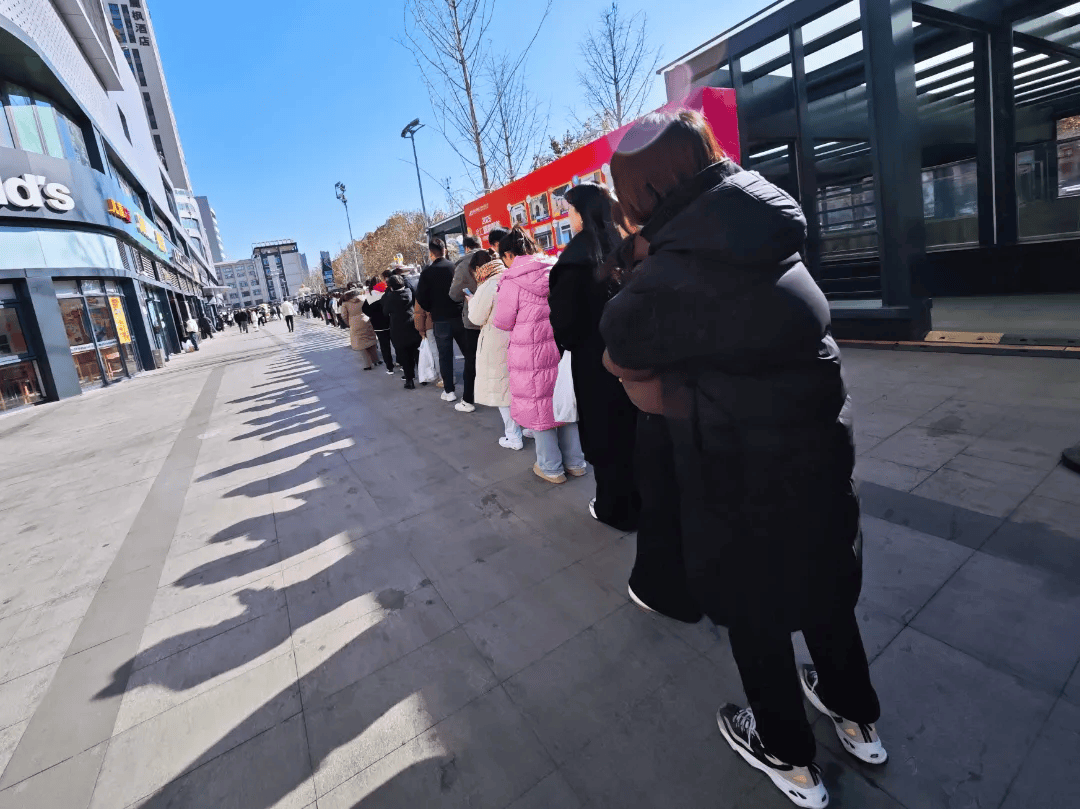 Crown betting website_胖东来客流骤减Crown betting website？记者实探发现值得叫好……