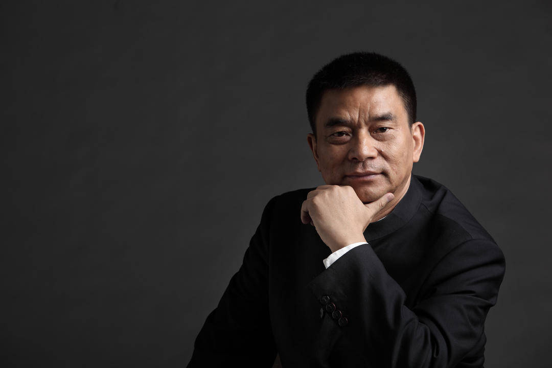 ag mos022皇冠_新希望集团董事长刘永好:从华西都市报到封面新闻ag mos022皇冠,变革、创新的精神一直延续|时代的封面·人物