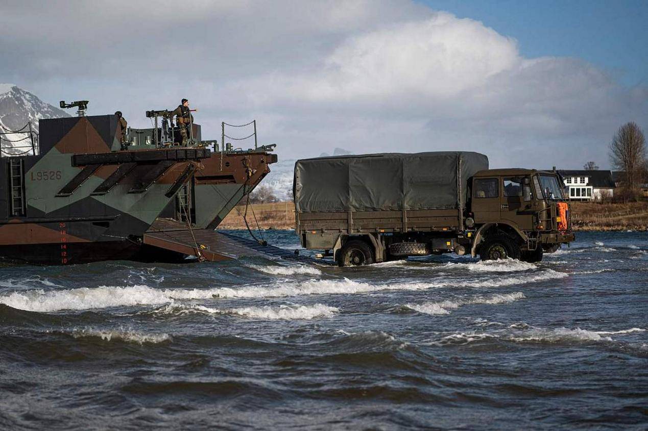 信用平台出租_“动用核武”突响!北约迈出危险一步信用平台出租,1万大军突然逼近,普京彻底怒了