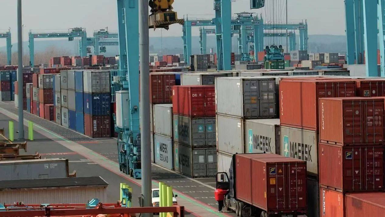 皇冠登3代理注册_不打垮中国不罢休?“内鬼”终于现身皇冠登3代理注册,令所有人意外!事情不简单