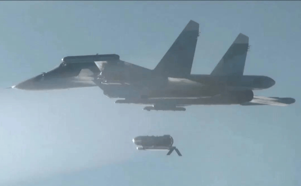 皇冠信用网_乌军彻底没有退路了？俄军切断库尔斯克乌军补给线皇冠信用网，乌军或面临团灭危险！