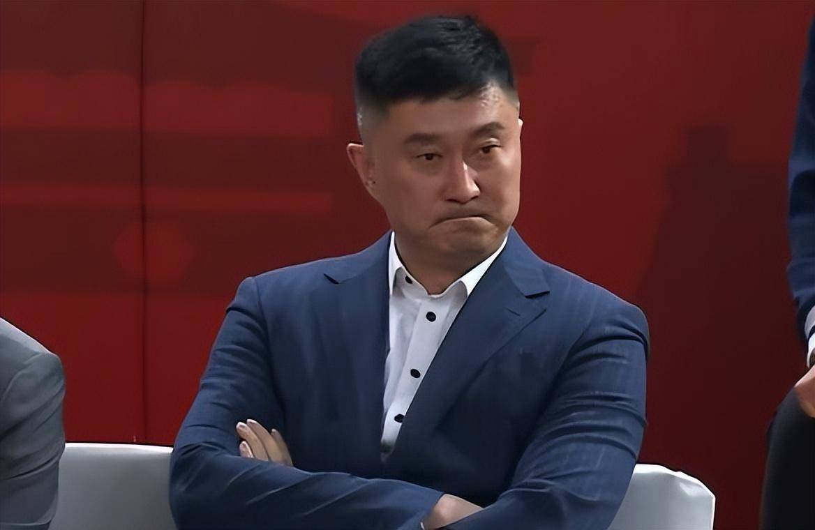 皇冠信用网正网_惊天黑哨还是自毁长城皇冠信用网正网？解密广东男篮败北的三大元凶