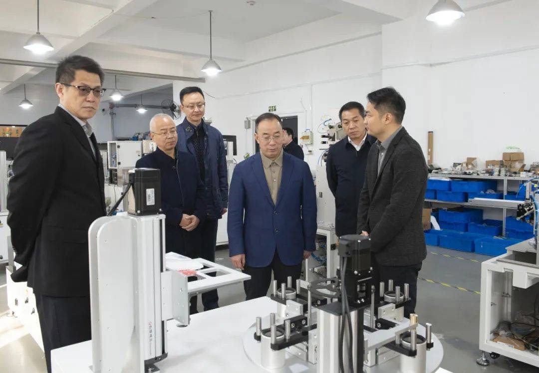 皇冠代理登1,2,3_镇江市人大常委会副主任、丹阳市委书记王成明带队赴开发区调研民营企业发展