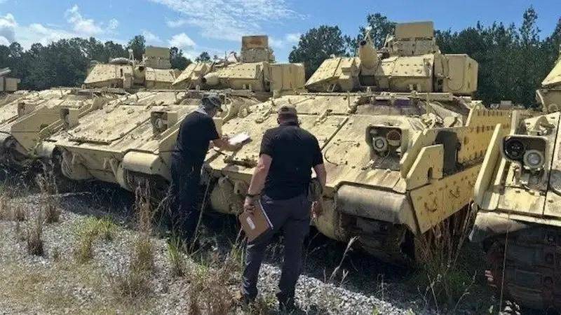 皇冠足球平台代理_特朗普：中止所有对乌克兰的军事援助皇冠足球平台代理！对乌军影响究竟有多大？