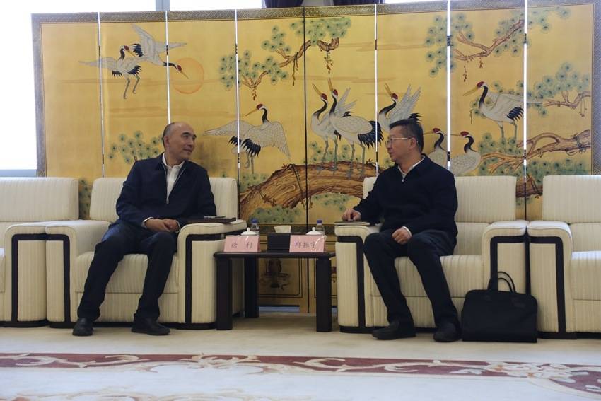 皇冠信用網账号注册_进出口银行吉林省分行党委书记、行长徐利会见农业发展银行吉林省分行一行