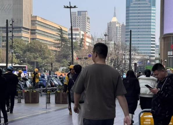 信用平台出租_确认了！今晚抵达杭州！力度很猛信用平台出租，明早提前出门......