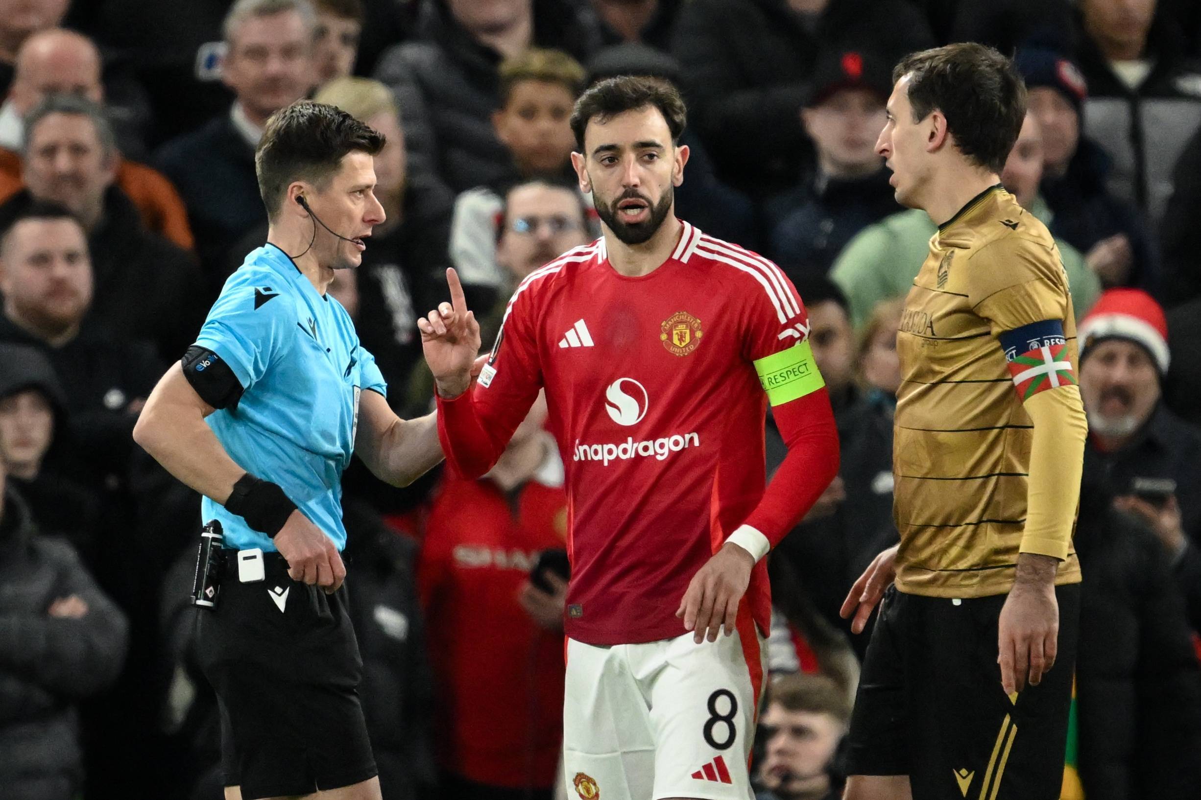 皇冠信用网开号_曼联vs皇社3点1红！西媒：主裁将被停哨皇冠信用网开号，欧足联认为他有3次大错