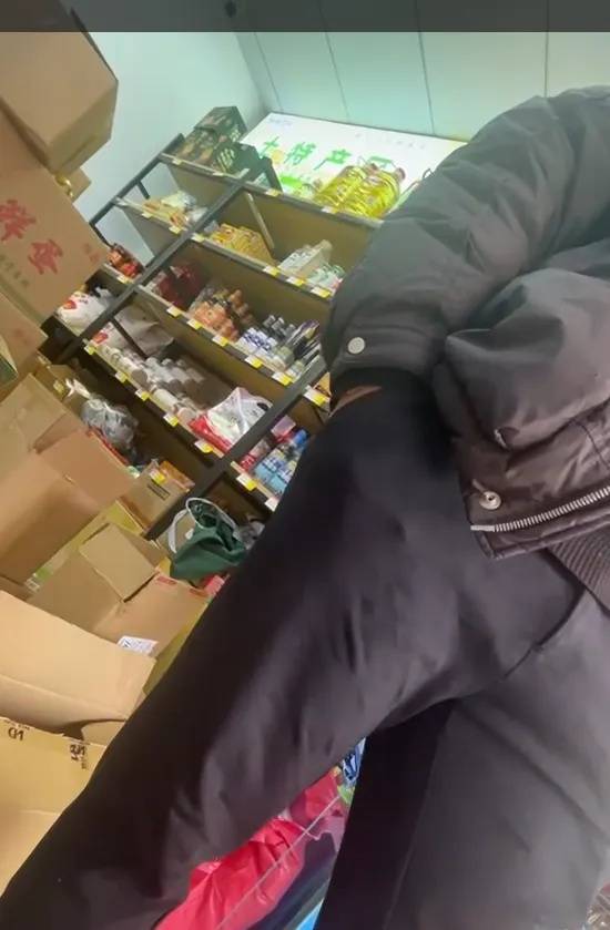 皇冠信用网最新地址_上海多区出现！在家门口被拉进群皇冠信用网最新地址，看的东西一般人看不到！