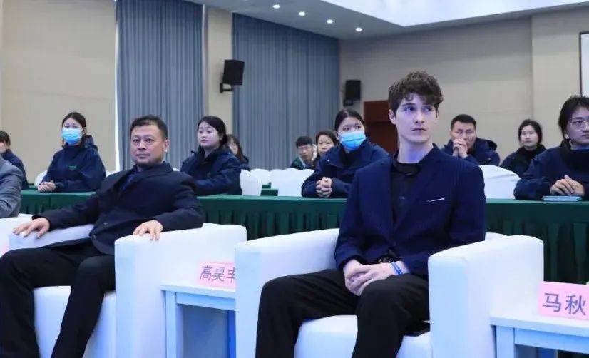 皇冠信用网登2代理
_登上“一带一路”中欧专列皇冠信用网登2代理
,恒利康酵素产品进军欧洲市场