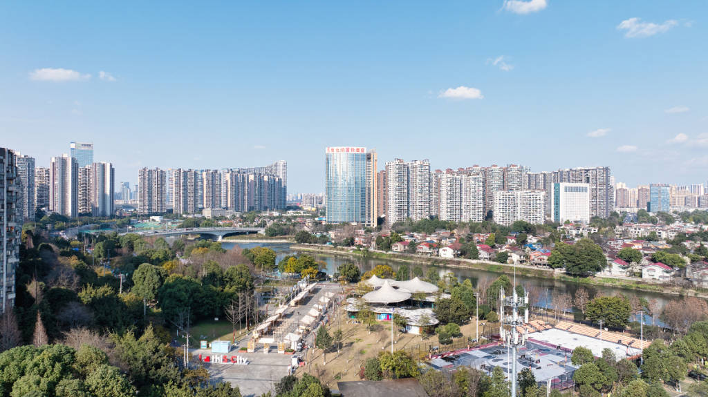 皇冠信用代理
_四川:常住人口总量连续两年下滑皇冠信用代理
,去年出生人口稍有回升