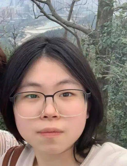 皇冠信用网登3代理注册
_湖北大学19岁女生失联数日皇冠信用网登3代理注册
,警方称已找到手机均关机,家人:在湖边发现女生衣物