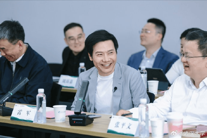 皇冠信用網占成代理_雷军回应如何保持好身材：英语不好已经让母校“蒙羞”皇冠信用網占成代理，不能再形象欠佳