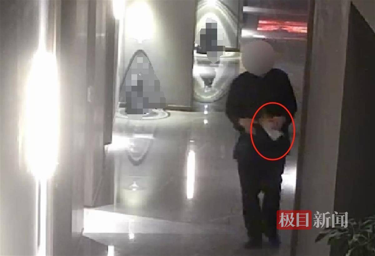 皇冠会员如何申请
_武汉一女子在艺术餐厅请客皇冠会员如何申请
,飞天茅台竟被服务员暗中调包!两人被警方采取刑事强制措施