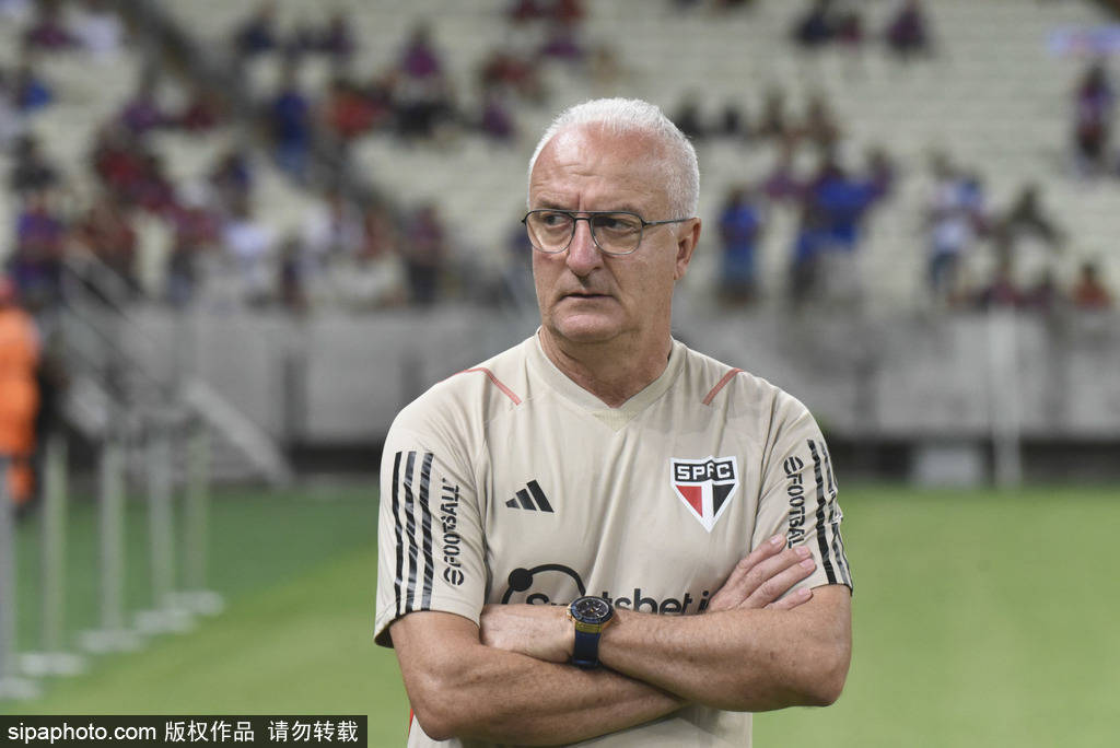 皇冠信用網怎么开户
_巴西队官宣主帅多里瓦尔下课 世预赛1-4输给阿根廷