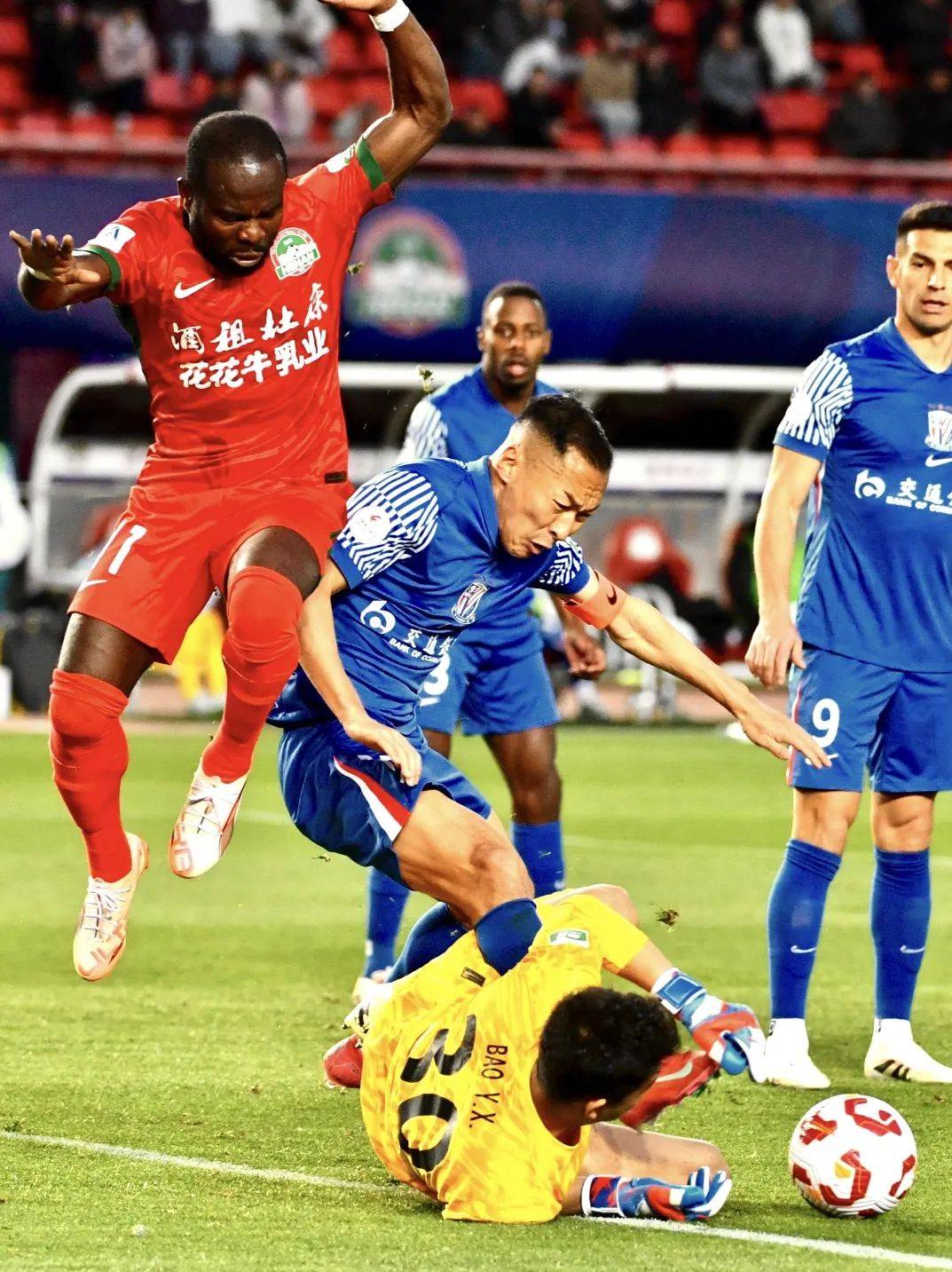 皇冠信用網会员注册
_先进一球惨被逆转 1:3负于申花 南基一主场首战即闻“下课”声