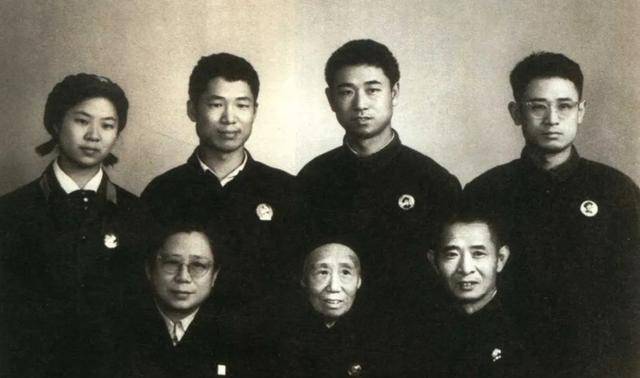 怎么弄皇冠信用_胡耀邦之子胡德华同志逝世怎么弄皇冠信用，享年77岁