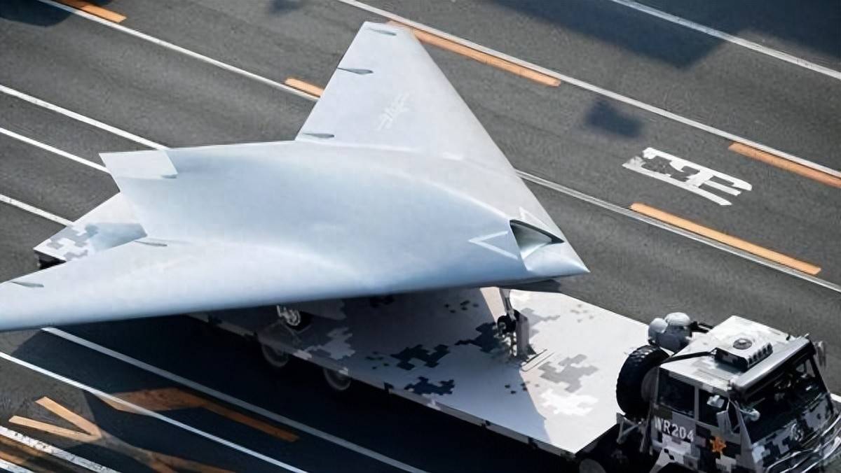 信用网皇冠申请注册
_太强了!研发十六年的攻击-11信用网皇冠申请注册
,是为歼-36、歼-20S和076准备的?