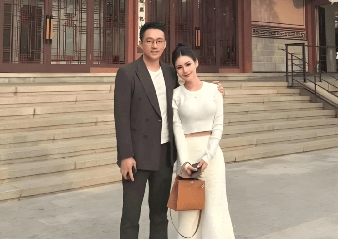 皇冠信用网代理注册
_汪小菲马筱梅发喜帖将办婚礼!具俊晔清明前扫墓皇冠信用网代理注册
,小S至今仍无心工作