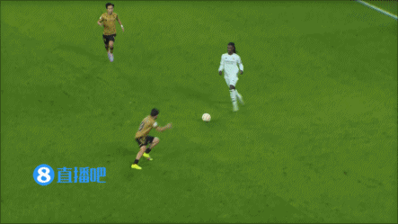 皇冠信用哪里申请_90分钟战报-皇马3-4皇社总分4-4 维尼修斯两助攻+失单刀