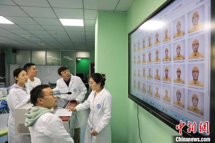 皇冠足球平台代理_四川大学师生利用生成式AI技术为205名烈士复原容貌