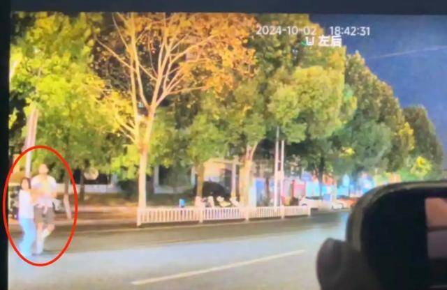 皇冠信用網如何注册_一家三口被撞案六旬母亲:没有后代皇冠信用網如何注册了