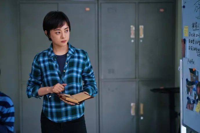 皇冠登1登2登3出租_43岁女演员孙俪皇冠登1登2登3出租，突发意外！