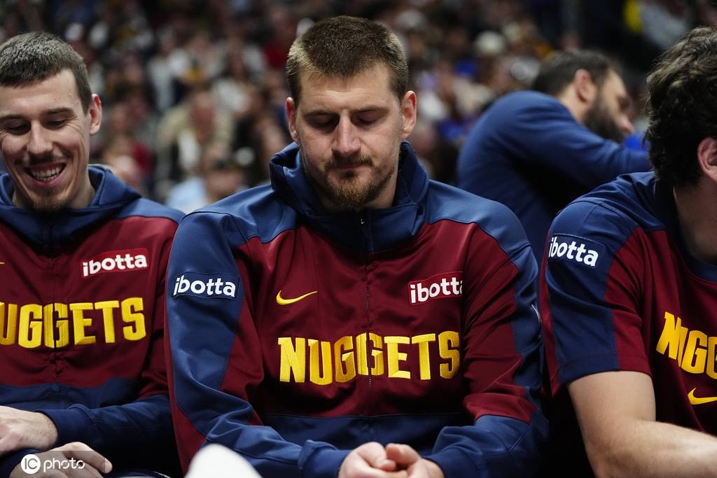 足球外围买球网站_约基奇空砍41+15+13 掘金不敌步行者遭4连败